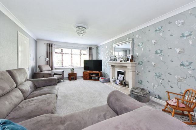 11, Ellerby Avenue, Swinton photo 3