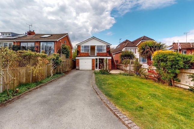 Detached house to rent in River Gardens, Purley On Thames, Reading, Berkshire