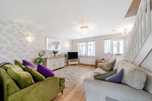 7, Woodland View, Pudsey photo 2