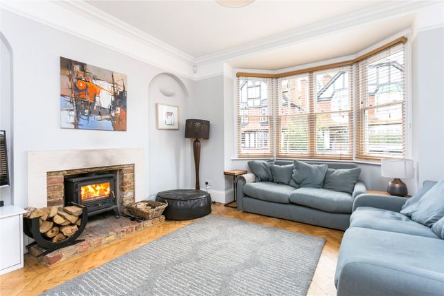 5 Bed Detached House For Sale In Laburnham Road Maidenhead