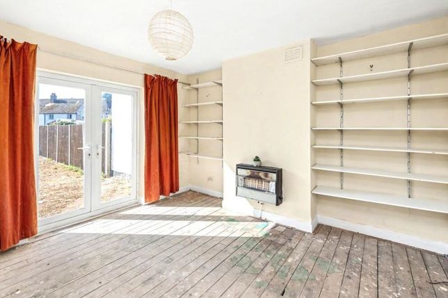 6, Ruskin Walk, Bromley photo 2
