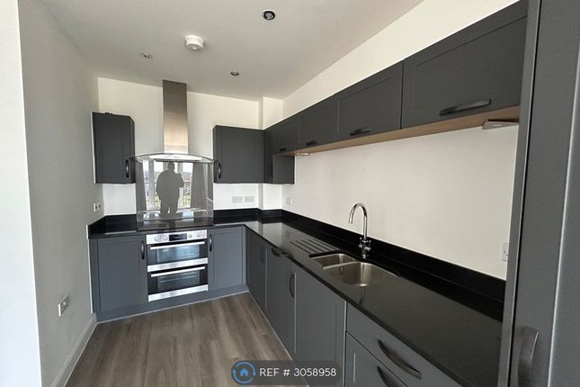 Flat, Dower Court Biscoe Way, Wokingham photo 4