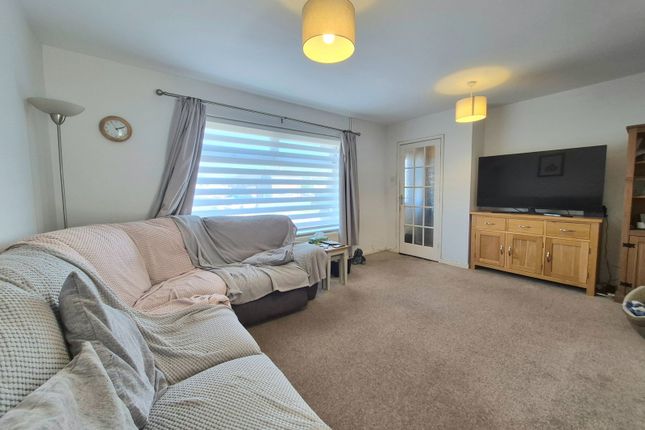 28, Willow Drive, Skelmersdale photo 3