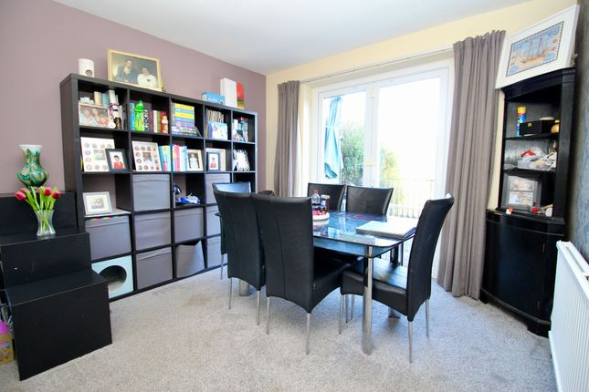 15 St. Margarets Lane, Fareham photo 4
