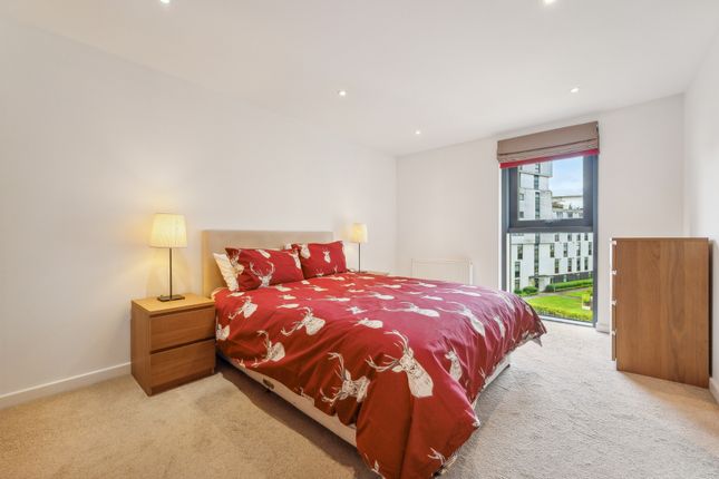 Flat for sale in Meadowside Quay Square, Glasgow Harbour, Glasgow