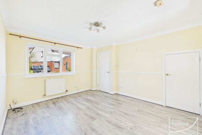 7 Spruce Way, Paignton photo 3
