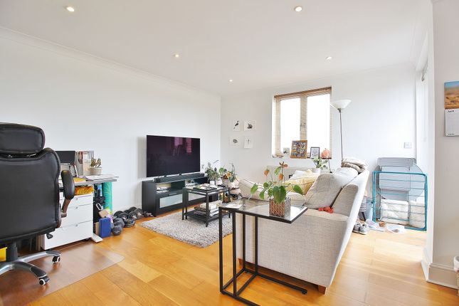 Flat for sale in Lancaster House, Borough Road, Isleworth