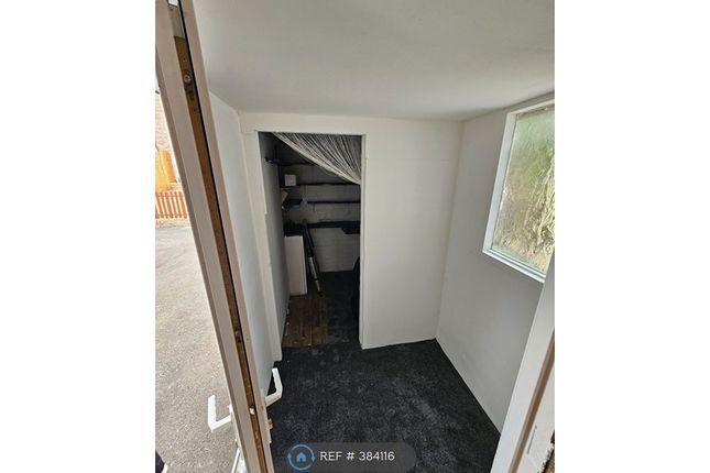 Oak Croft, Chelmsley Wood, Birmingham photo 2