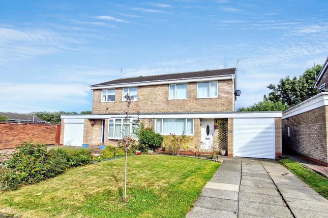 11, Oxford Avenue, Cramlington photo 2