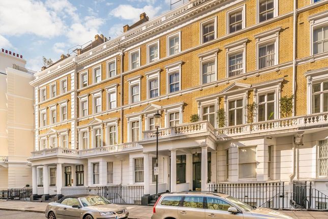 Manson Place, London photo 3