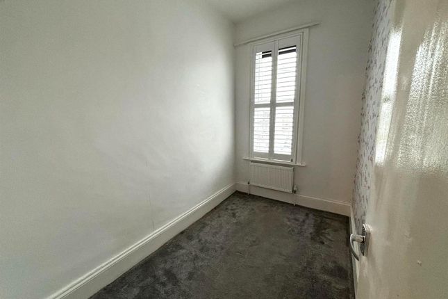 4A, Milton Avenue, Westcliff-On-Sea photo 5
