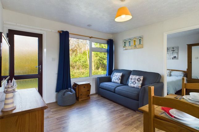 8, The Glade, Bude, EX23 photo 3