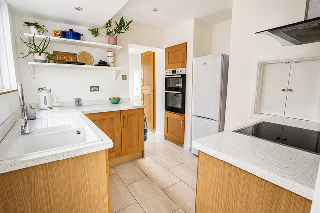 48 Raleigh Road, Ottery St Mary photo 4