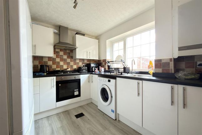 102, Wolsey Way, Leicester photo 3