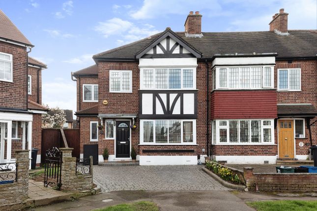End terrace house for sale in Brackley Square, Woodford Green IG8