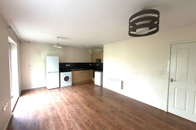 38 Newbridge Close, Manchester photo 2