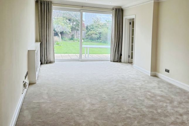 12, Ashbourne Road, Ealing photo 2