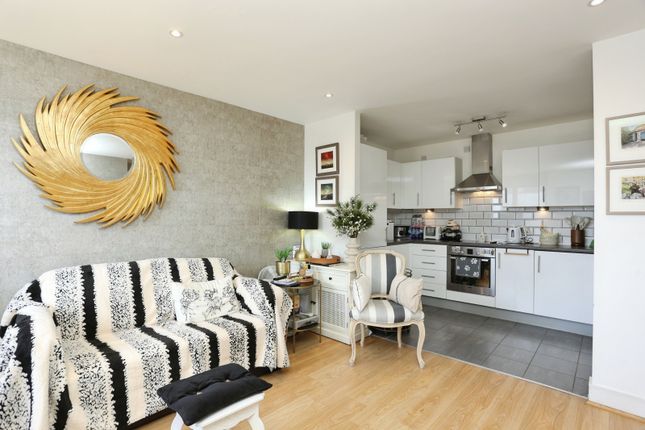 1, Beckenham photo 4