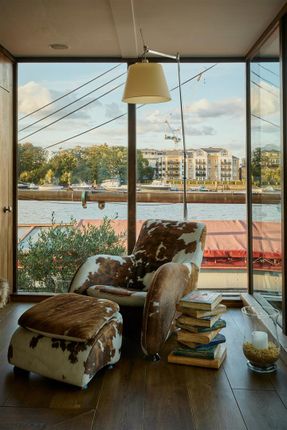 Solace, Milliners House Moorings, Eastfields Avenue, Wandsworth photo 4