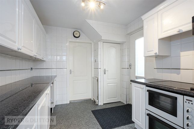 44, Mount Avenue, West Yorkshire photo 4