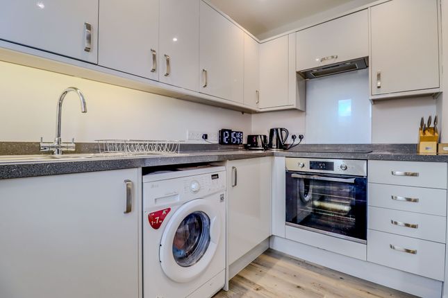 1 Gavin Close, Leicester photo 4