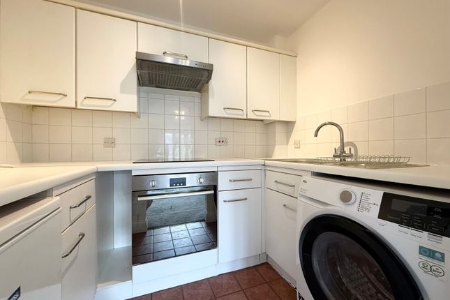 26, Imperial Court, Henley-On-Thames photo 2
