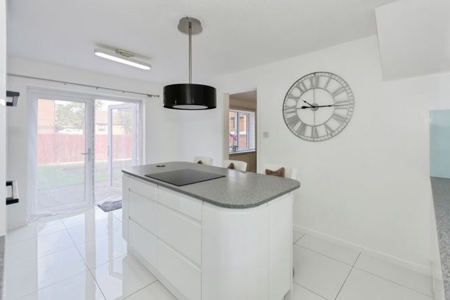 8, Fenton Road, West Midlands photo 2