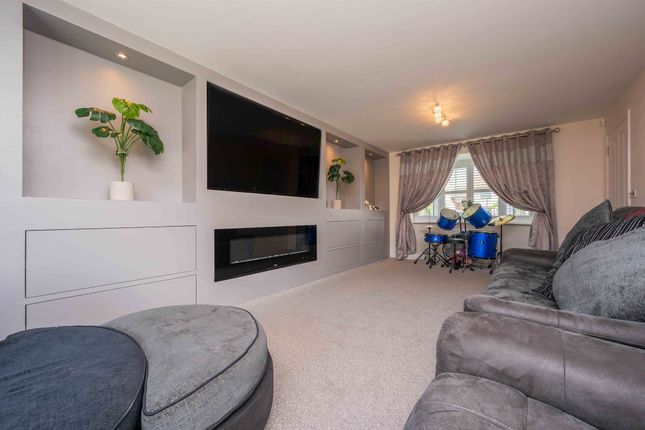 96, London Road, Corby photo 3