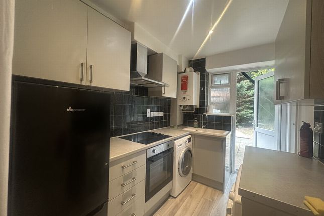 Manor Court, Bonnersfield Lane, London photo 5