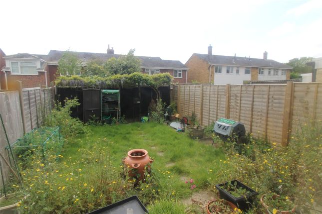 28, Greendale Close, Hampshire photo 4