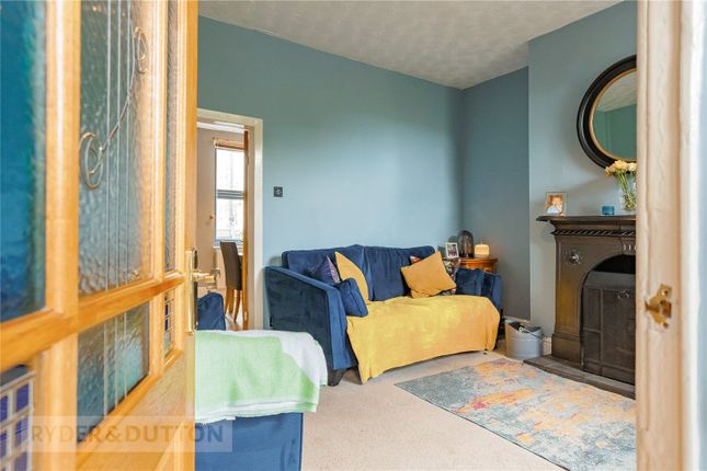 11, Roman Street, Mossley photo 4