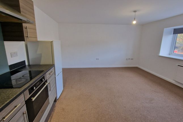 Flat to rent in Edward Street, Stockport