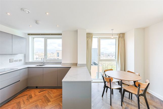 Flat 24, Orwell House, 2, Mile Walk, London photo 4