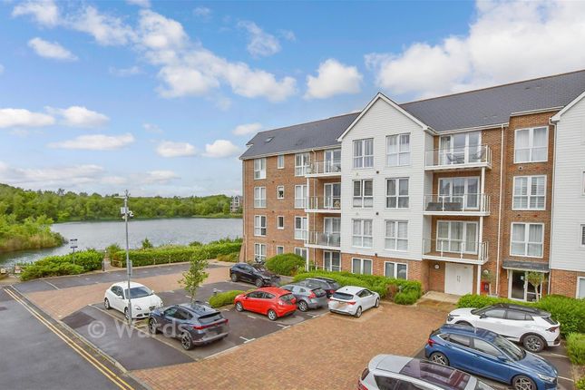 2-bed flat on 2, Walters Close, Snodland, £300,000