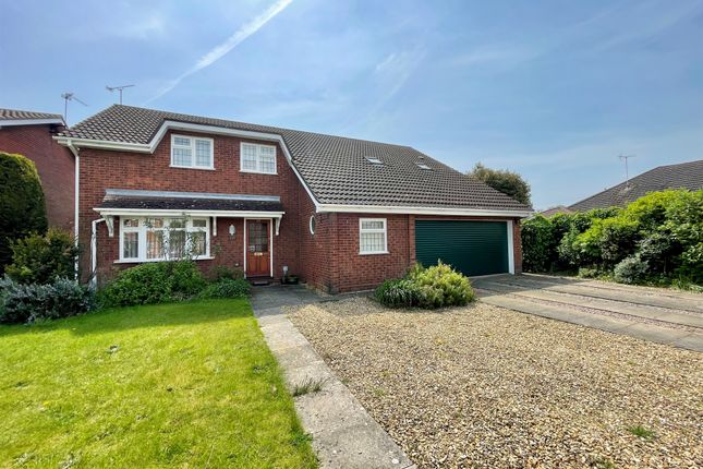 Detached house for sale in Thackers Way, Market Deeping, Peterborough