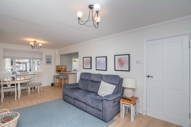 20, Camp Road, Motherwell photo 4