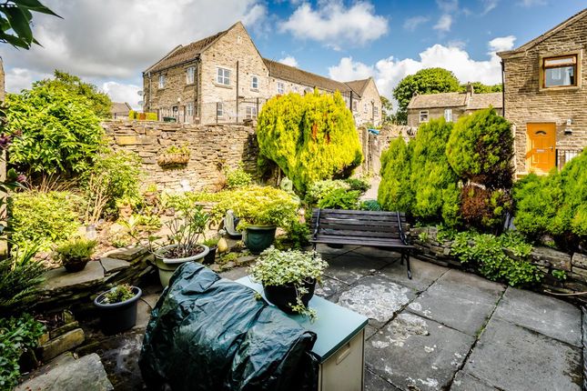 Cottage for sale in Chapel Street, Queensbury, Bradford