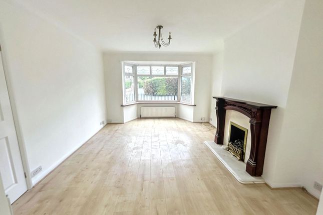 4, Queens Drive, Newcastle upon Tyne photo 2