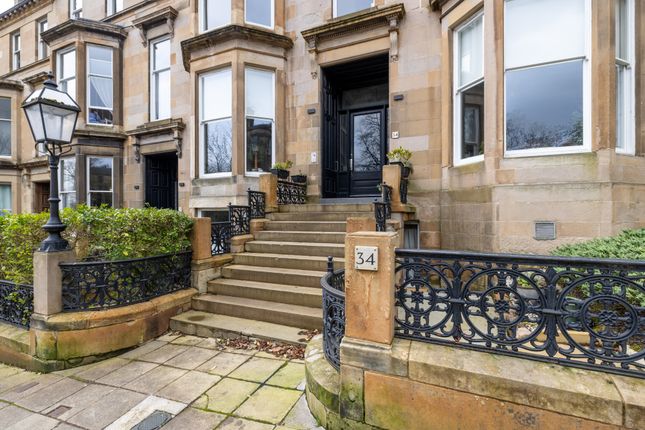 Flat for sale in Huntly Gardens, Glasgow