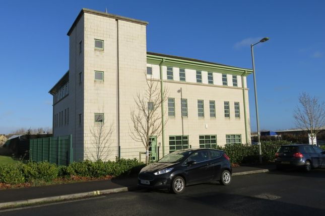 Office to let in 2nd Floor Offices, The Zinc Building, Ventura Park, Broadshires Way, Carterton, Oxfordshire