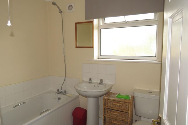 Flat 3, 52, Eastrea Road, Peterborough photo 4