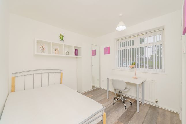 Thumbnail Shared accommodation to rent in Woodside Street, Liverpool