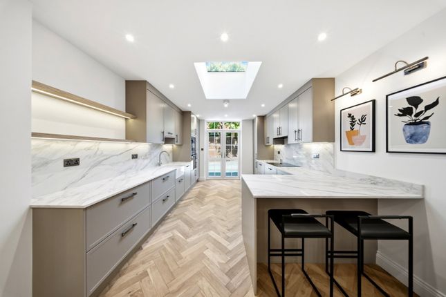 108, Cobbold Road, London photo 2