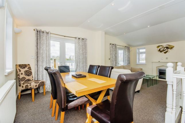 34, Carnoustie Court, Kirkgate, WISBECH photo 3