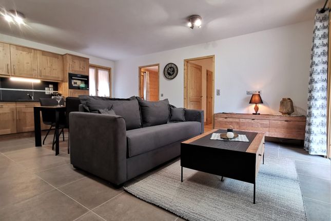 Apartment for sale in Les Caroz, French Alps, France