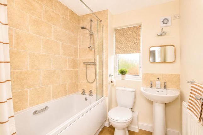 22, Moeran Close, Milton Keynes photo 3