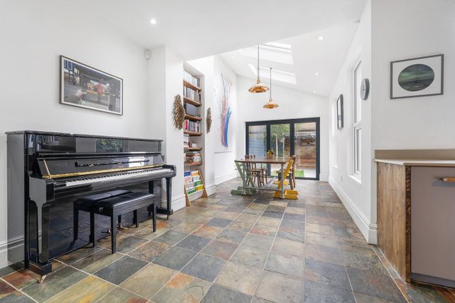 10, Hayter Road, London photo 4