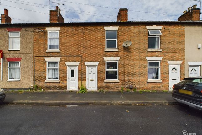 Thumbnail Terraced house to rent in Cross Street, Burton-On-Trent