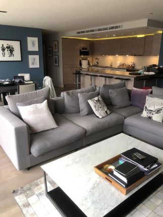 Flat for sale in Flat, Doulton House, Park Street, London
