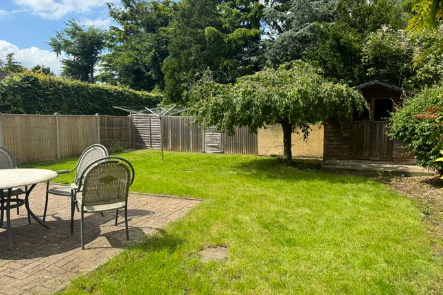 Thumbnail Detached bungalow for sale in Eagle Farm Road, Biggleswade